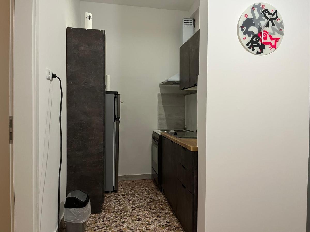 Bella 51 Apartment Kalamata Exterior photo